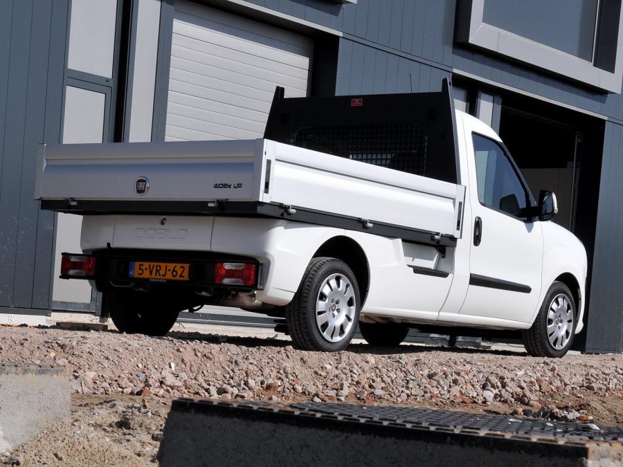  Fiat Doblo Work Up 2011 года  (фото 2 из 9)